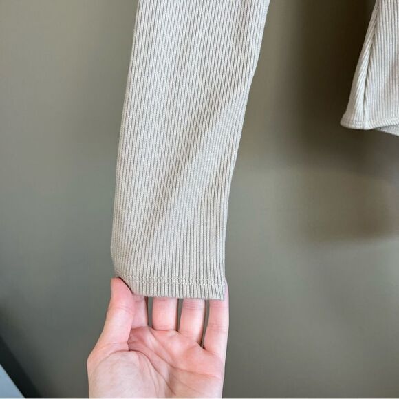 ✨ The Range NYC Women’s Cream Mass Rib Cross Back Long Sleeve Bodysuit Large - Picture 11 of 14